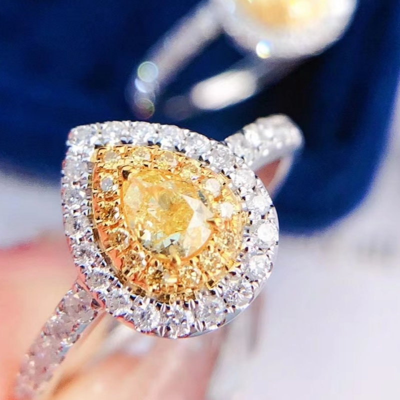 18K 솔리드 골드 0.65ct 물 방울 노란색 다이아몬드 돌 1.9g 소녀를위한 약혼 반지